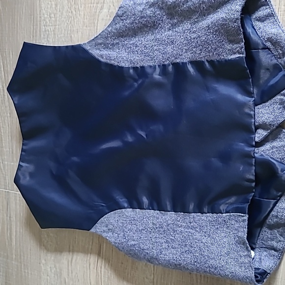 Set - Picture 3 of 7